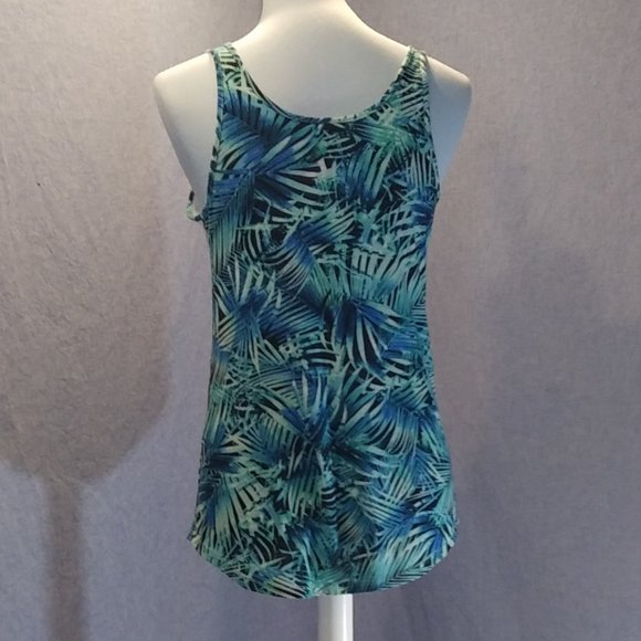 Pink Tank Top - Picture 3 of 5